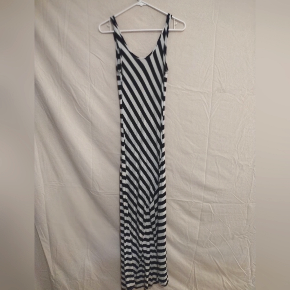 Black and white maxi dress